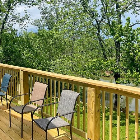 River Oarasis In Heart Of Pigeon Forge! Villa Exteriör bild