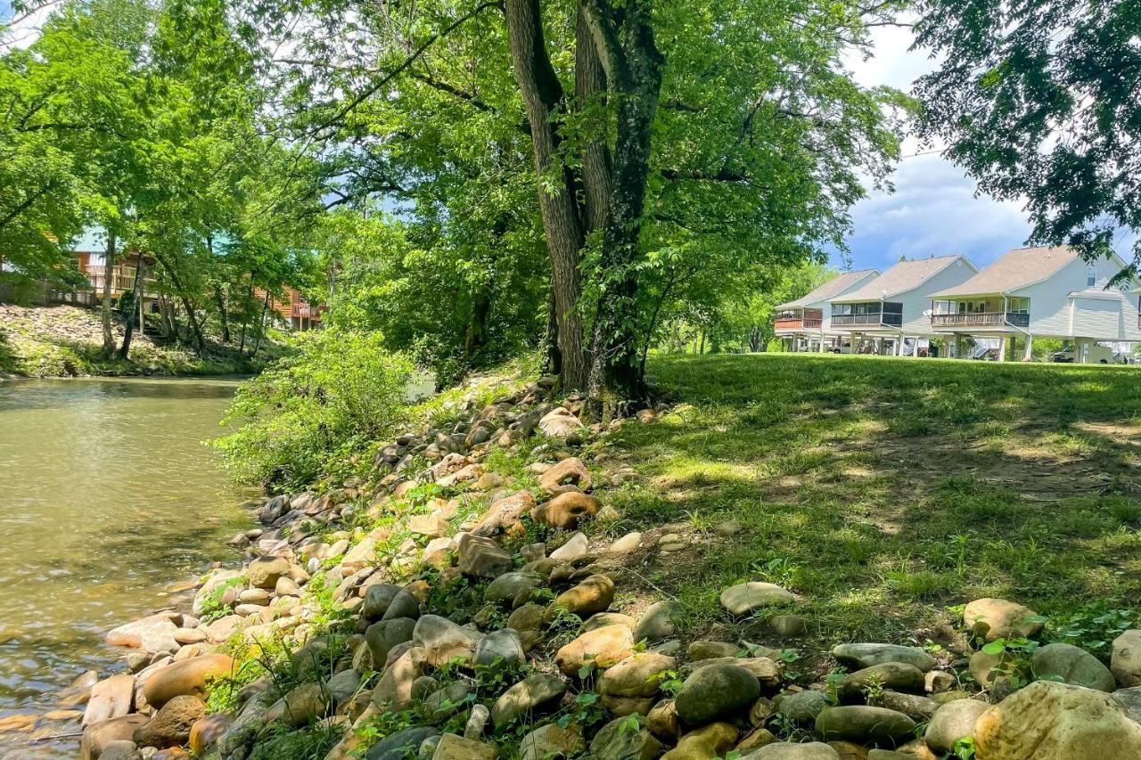 River Oarasis In Heart Of Pigeon Forge! Villa Exteriör bild